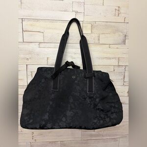 lululemon athletica Black‎ Patterned Duffel Bag Out Of Range
